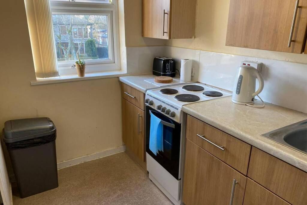 Ferienwohnung Conveniently Situated 1Bed Apt In Stretford Manchester Exterior foto