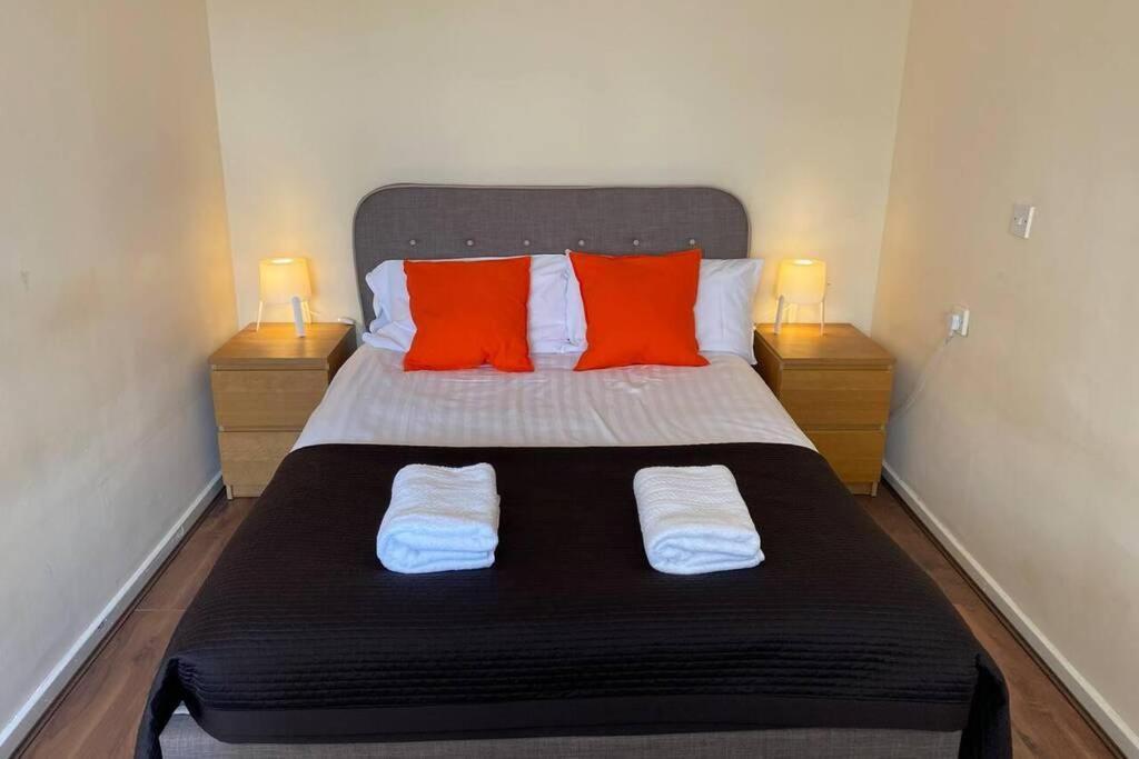 Ferienwohnung Conveniently Situated 1Bed Apt In Stretford Manchester Exterior foto